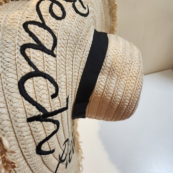 Beach Please Floppy Hat - Picture 5 of 8